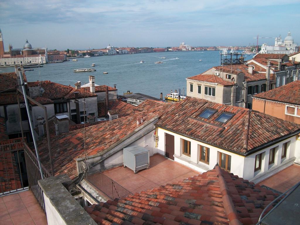Bed & Venice - Casa Per Ferie La Pieta Exterior photo
